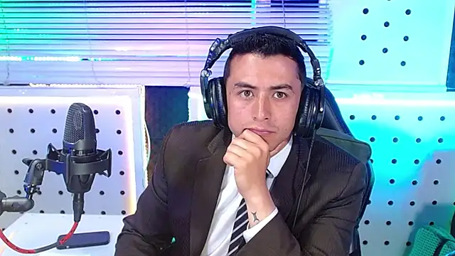 Godofcumxxx 现场XXX聊天