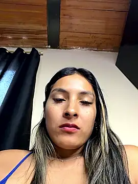 Chat +18 de Cami_Leon2 ao vivo