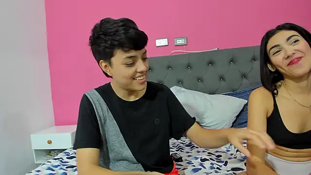 ariloe_quintero's Live XXX Chat