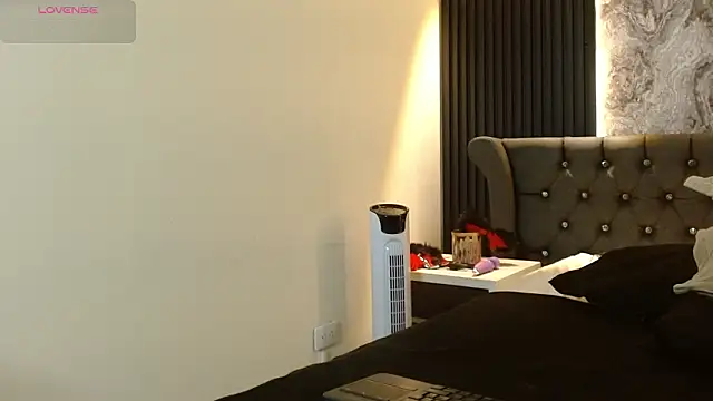 Lolagolden1 Chat XXX live