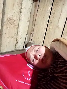 Agnes-baby Adlı Modelin Canlı XXX Sohbeti