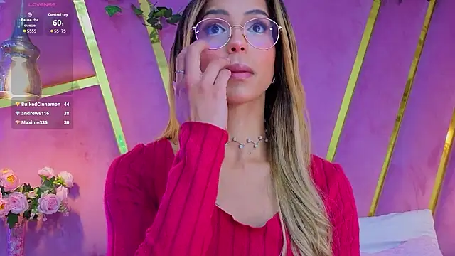 Chat XXX en directo de EmmyCortez