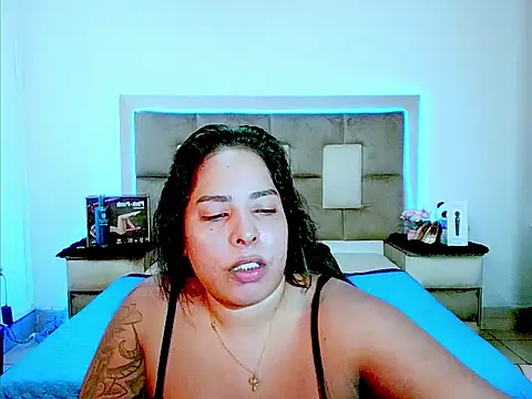 Chat XXX en directo de indiantopaz694u