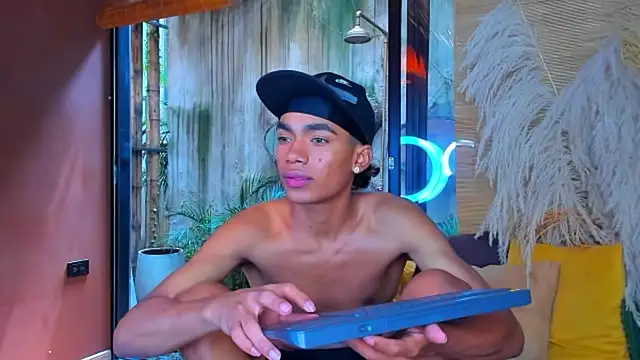 Chatroom XXX en direct de AlanCutee