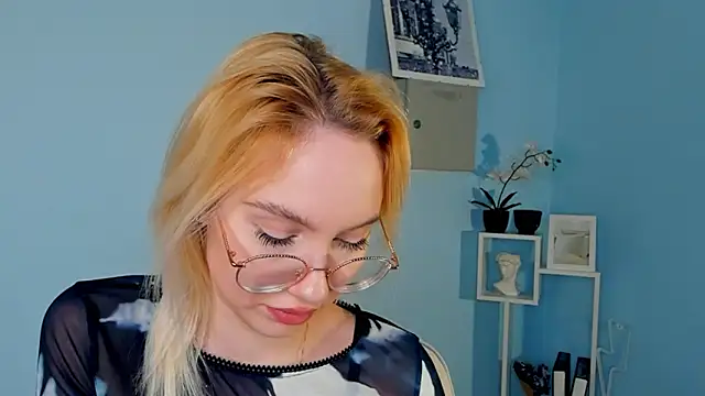 Webkamerová show MaidaMedders