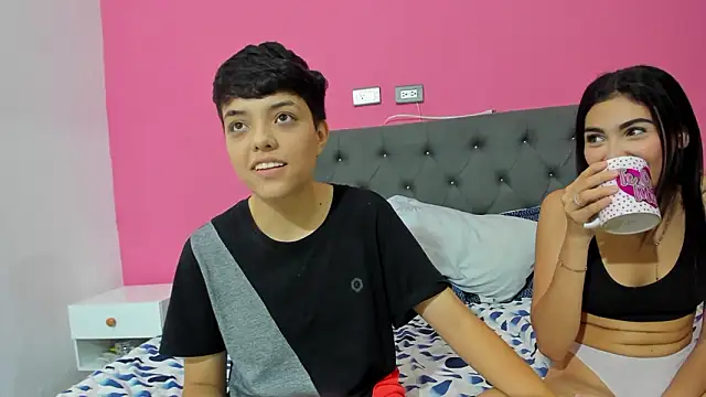 ariloe_quintero élő XXX-chatje