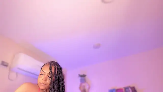 YariRose Chat XXX live