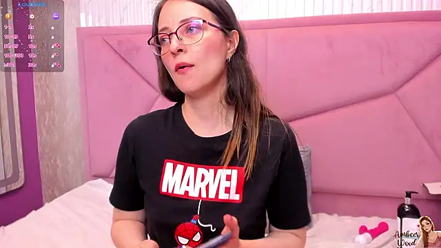 AmbeerWood_ Adlı Modelin Canlı XXX Sohbeti