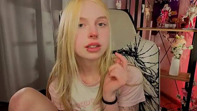 ElvenQueen Live XXX-chat