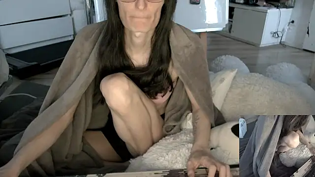 Pertunjukan Kamera Web CeriseLapine