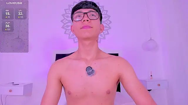 CodyTwink: απευθείας συνομιλία ΧΧΧ