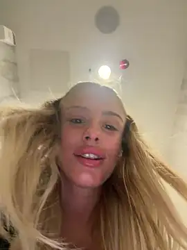 Вебкам-шоу SophieVJ