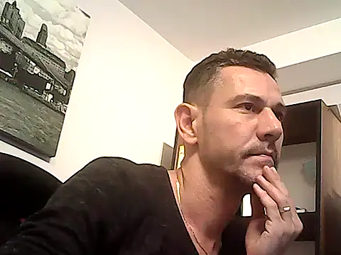 Онлайн чат XXX mastercharisma35