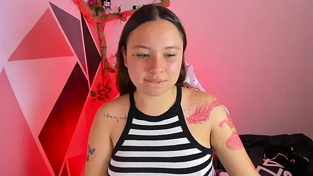 little_emma0's Live XXX Chat