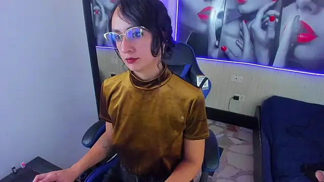 Онлайн чат XXX alison_moon7