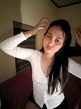 Jun-Mzzz's Live XXX Chat