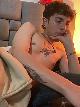 Chatroom XXX en direct de NaytonFreeman