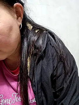 yoowwmr's Webcam Show