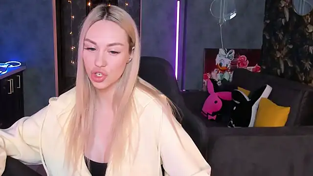 Онлайн чат XXX Blckmirrorr