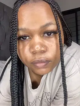 GoldenAss07: онлайн-секс-чат