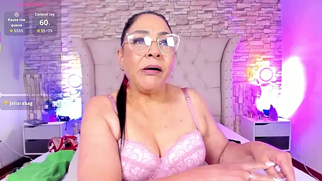 Gina_Myers Chat XXX live