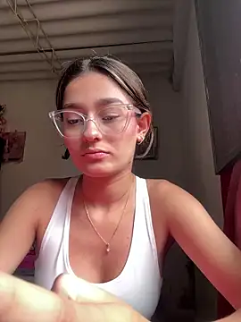 Ary-18 – Naživo XXX chat