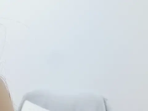 Hina2212: онлайн-секс-чат