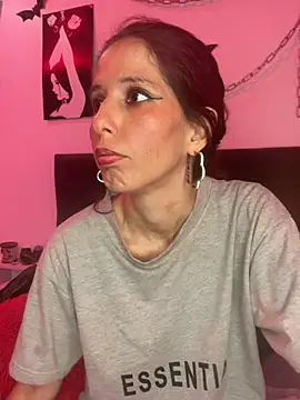 Little_Naughtty Live XXX-chat