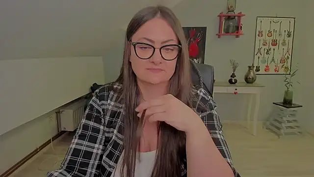 MistressDarrah: онлайн-секс-чат