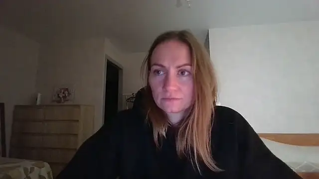 Thavione Live XXX Chat