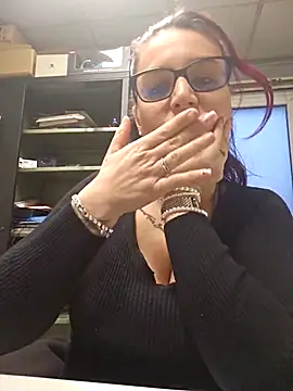 Micorazon088's Live XXX Chat