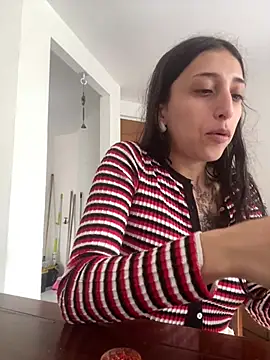 Evabellee: онлайн-секс-чат