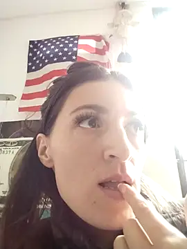 tina2204 élő XXX-chatje