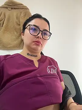 Mia__Bloom 现场XXX聊天