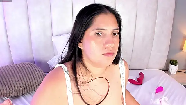 LunaKarther 现场XXX聊天