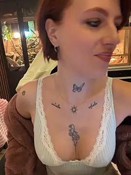 SweetAnneUnique26: онлайн-секс-чат