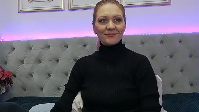 EllaMilf_のライブXXXチャット