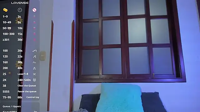 iris_torrez_: онлайн-секс-чат