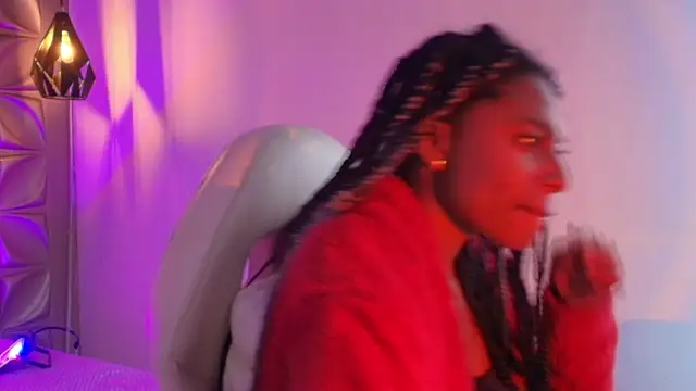 Queen_perla_: онлайн-секс-чат