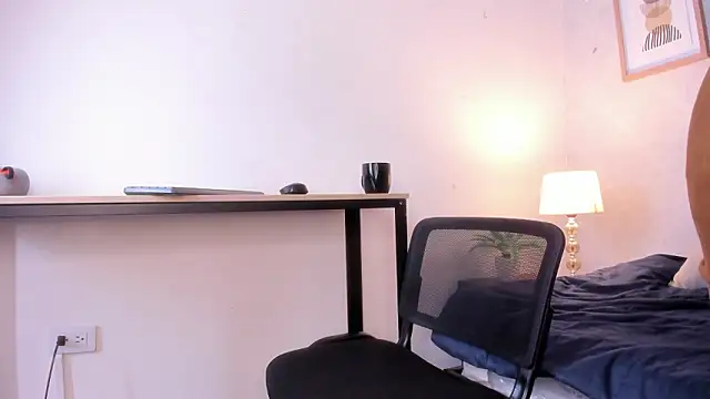 Caroline_dh Live XXX Chat