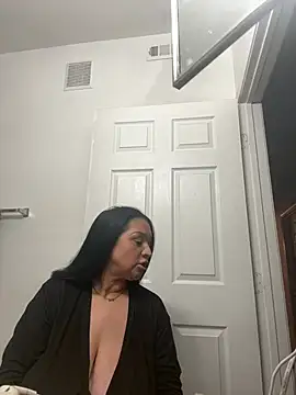 AlyssiaAmoreXO: онлайн-секс-чат