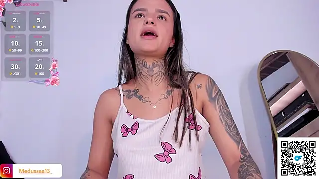 medussa13_ élő XXX-chatje