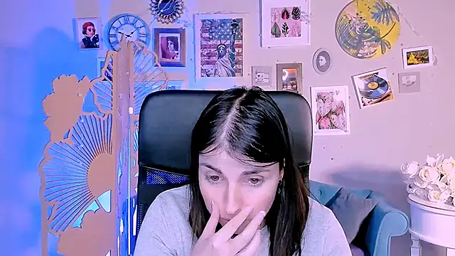 MartaEdams: онлайн-секс-чат