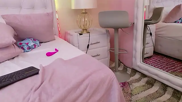 ScarlettPetrova: онлайн-секс-чат