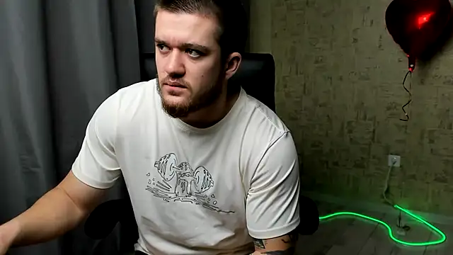 Chat XXX en directo de Well_boy