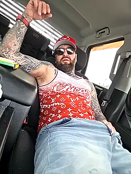 BeardedtattoodのライブXXXチャット