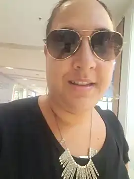 Stef-dlc live XXX chat