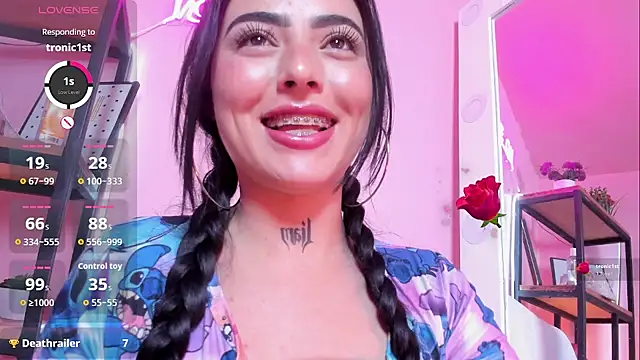 _Naomi_Fox_ Chat XXX in diretta