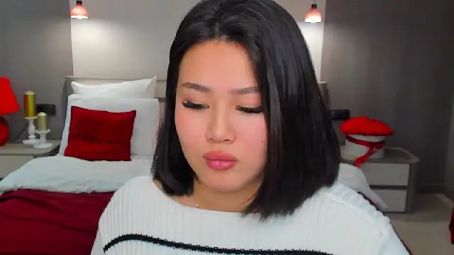 Brunette_Charm Chat XXX in diretta