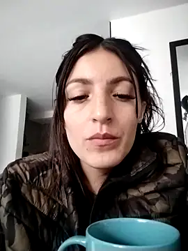 tina2204 Obrolan Langsung XXX